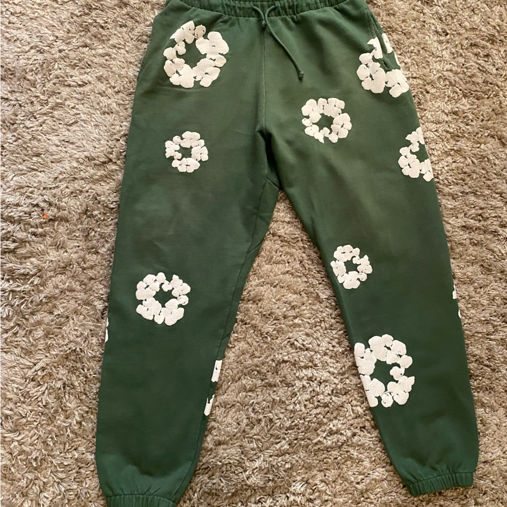 Denim tears green and white 
Large